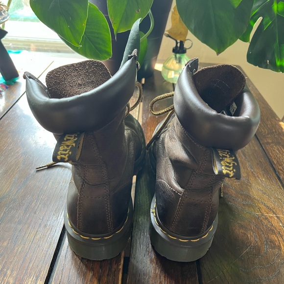 Brown Leather Dr. Martins - Picture 5 of 7